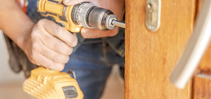 Emergency A1 Locksmith Services in La Ca, California