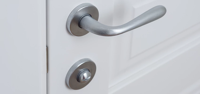 Single-Occupancy Restroom Locks Repair in La Ca, California
