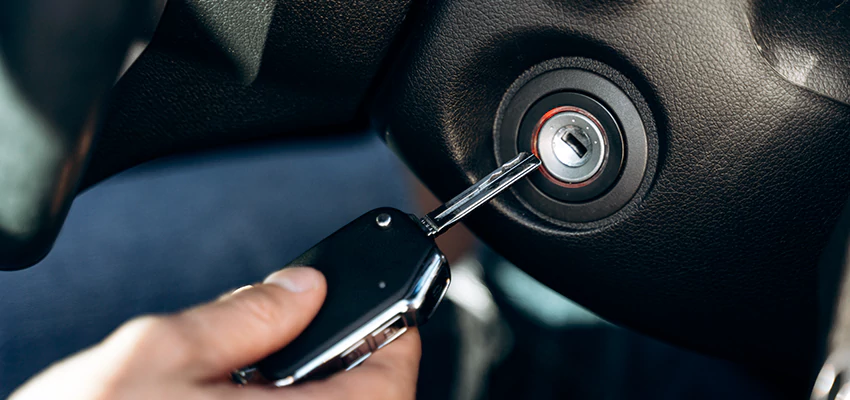 Car Key Replacement Locksmith in La Ca, California