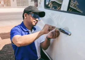 Car Locksmith in La Ca, CA